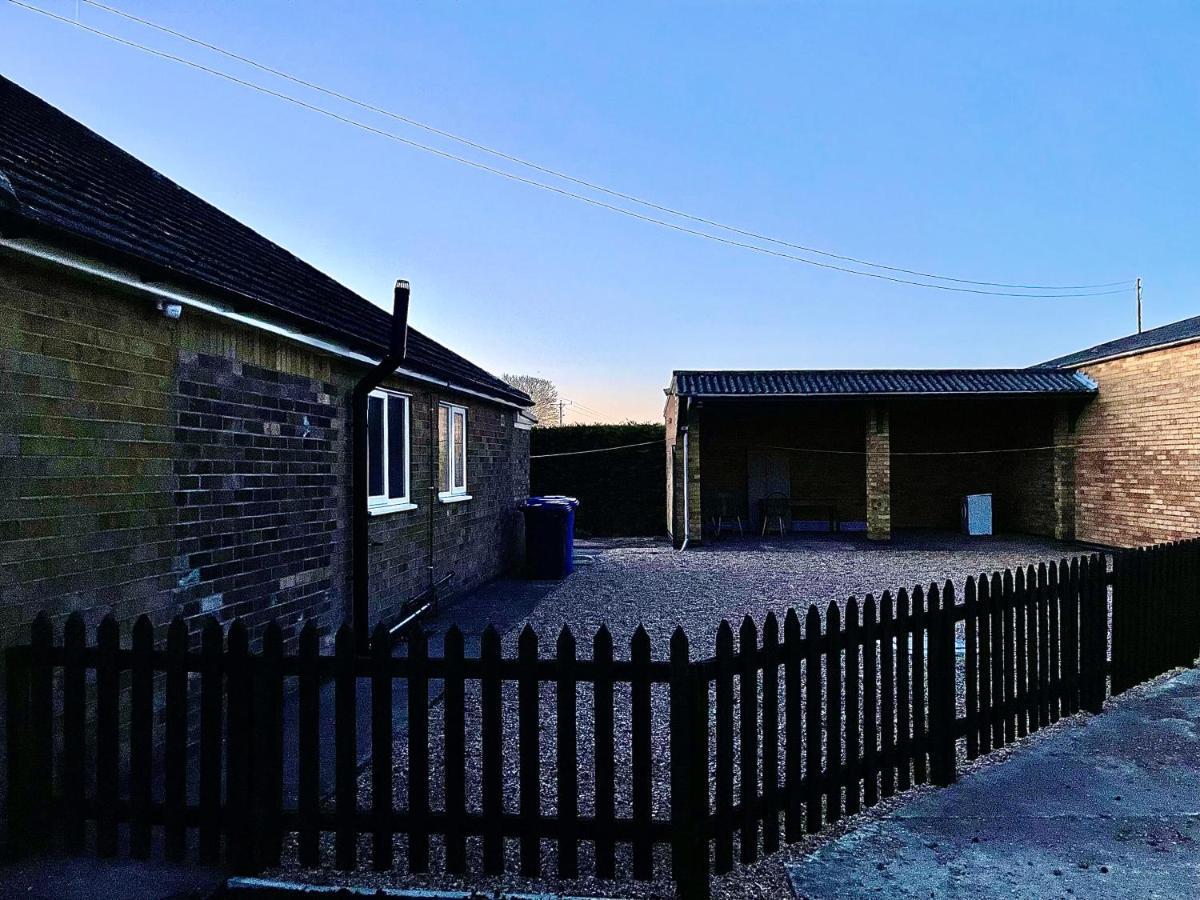 2 Bedroom Detached Bungalow With Hot Tub And Secure Garden And Parking - Pet Friendly On 7 Acres Of Land Boston Exteriér fotografie